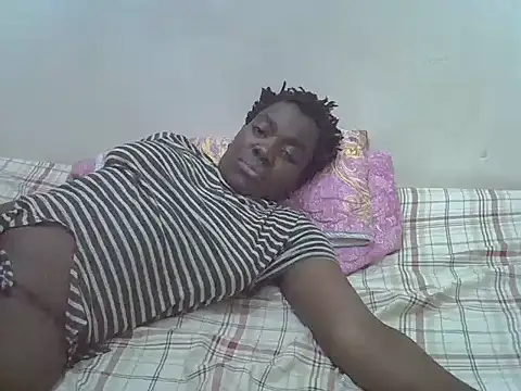 Queen-Alicia webcam