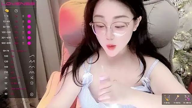 Monica-666888- webcam