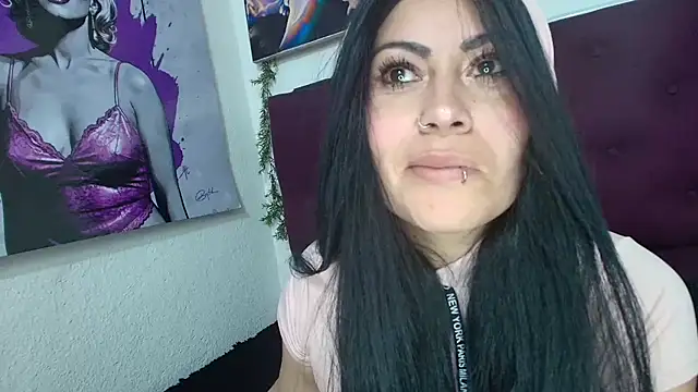Tania_mature webcam