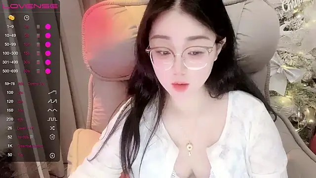 Monica-666888- webcam