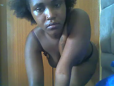 Sexydolly16 webcam