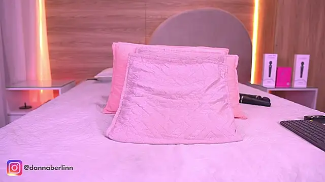 danna_berlin_ webcam