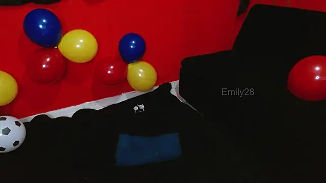 Emily_Slave28 webcam
