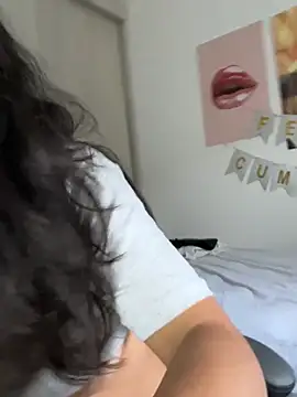 Cat2525 live cam on StripChat