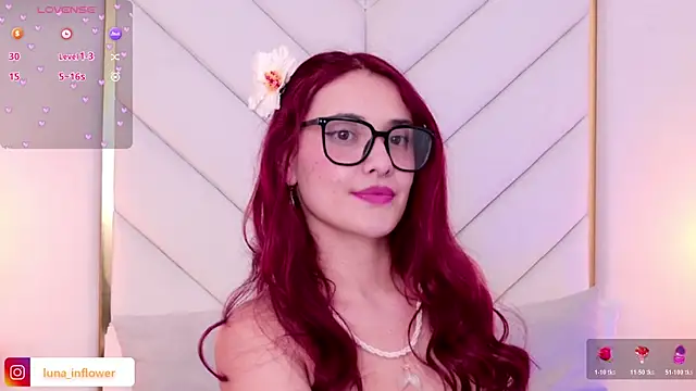 Flor_delunaa webcam