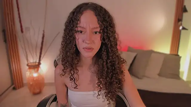 ChloeMoreti webcam