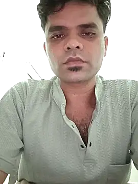 saddyboyforU live cam on StripChat