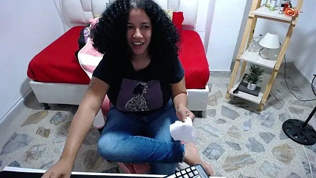 michel_rous_ live cam on StripChat