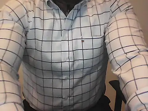 Kalel17073 live cam on StripChat