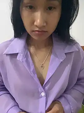 siorin_24 live cam on StripChat