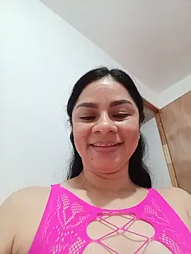 luna_pinky webcam
