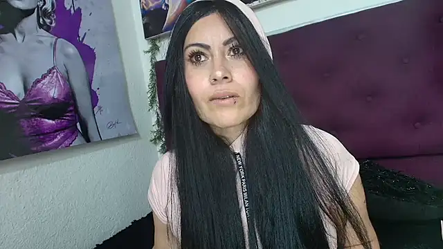 Tania_mature webcam