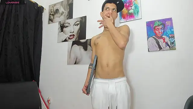 big_hot_boy_ webcam