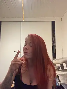 LisaLuxx webcam