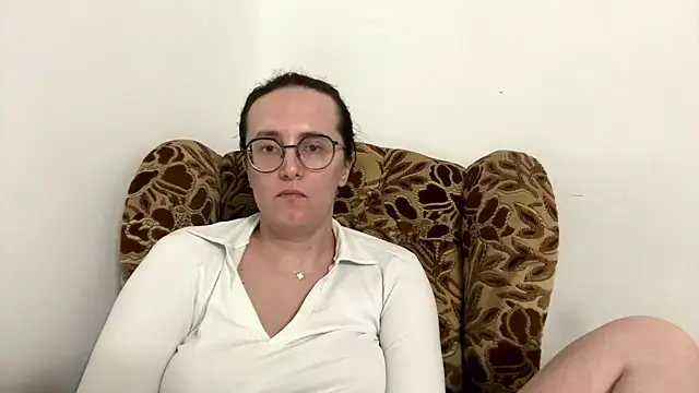 SofiaTease live cam on StripChat