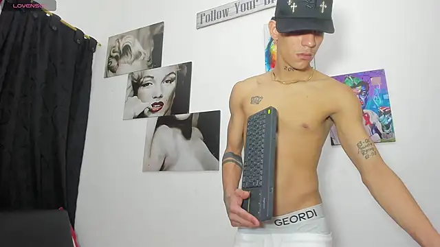 big_hot_boy_ webcam