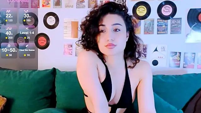 Maya_Rogerss webcam