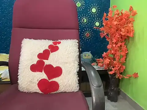 Naughty_Niharikaa webcam