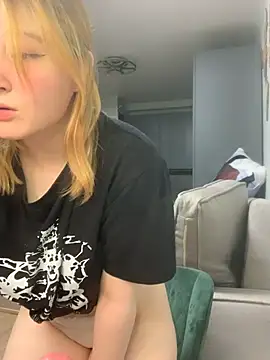 MargoPinky1 webcam