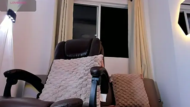 etham_wolf1 webcam