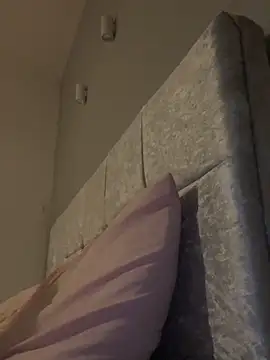 Poppylooloo webcam