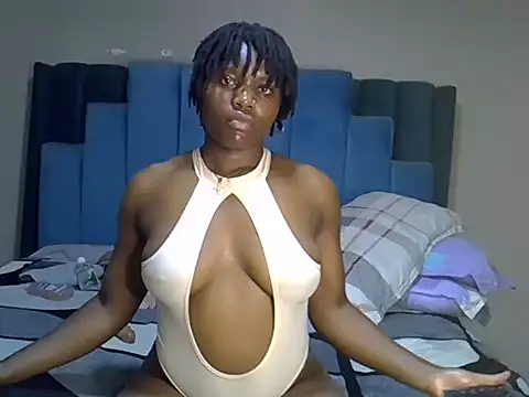 melanin_moon webcam