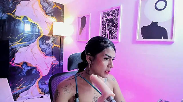 Alanna_Wild webcam