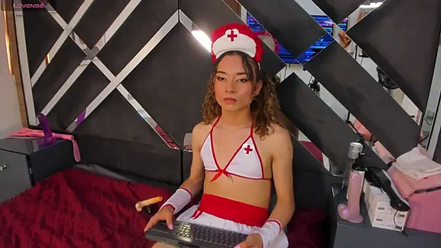 Seraphine_Nyx webcam