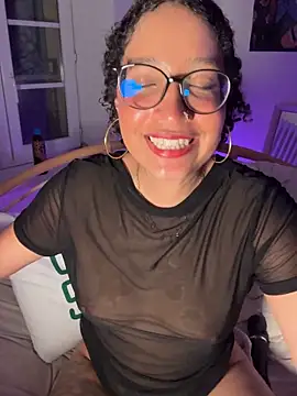 Lauyako_974 webcam
