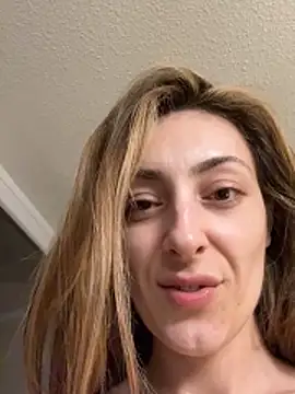 KatyRosel live cam on StripChat