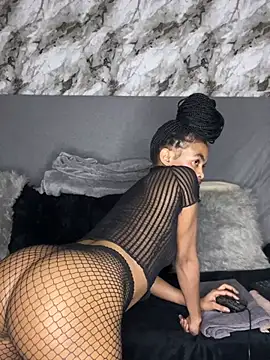 Hot_Mess18 live cam on StripChat