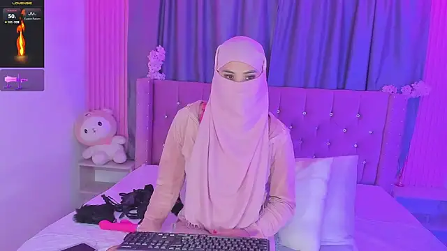 Nayla-Mouna webcam