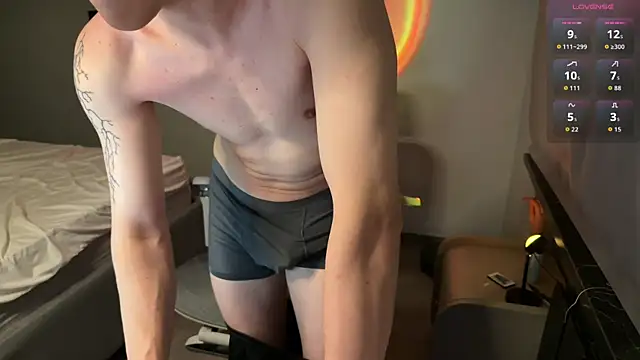 cronck52 live cam on StripChat