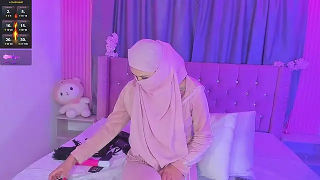 Nayla-Mouna webcam