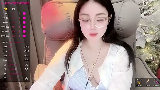 Monica-666888- webcam