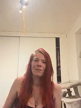 LisaLuxx webcam
