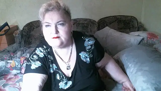 Lana555 live cam on StripChat