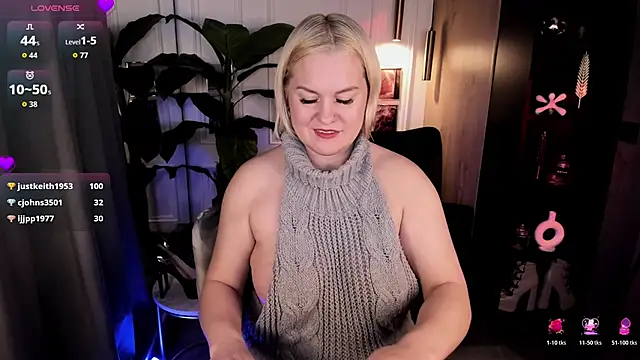 YolandaKiss webcam