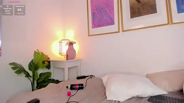 valka_collinss webcam