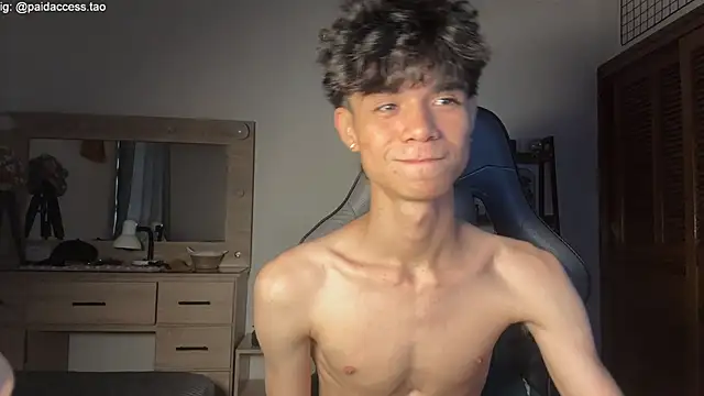 OopsAgain_ webcam