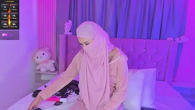 Nayla-Mouna webcam