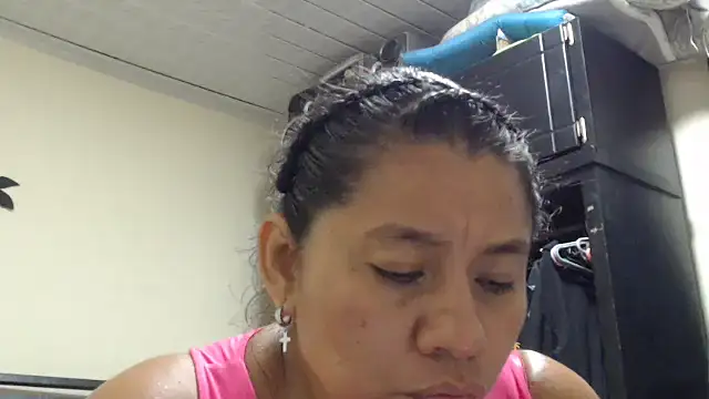 adrixxx38 webcam