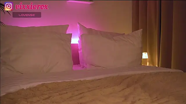 ViXXXiee webcam