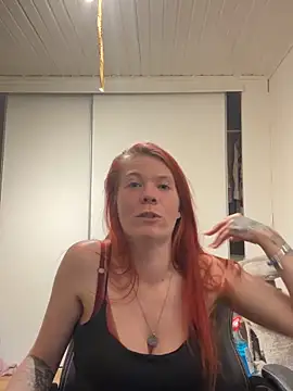 LisaLuxx webcam