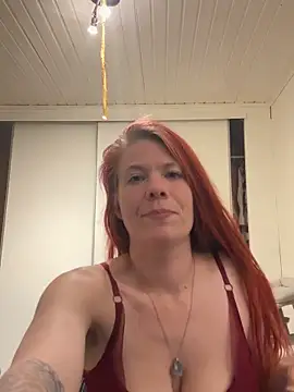 LisaLuxx webcam