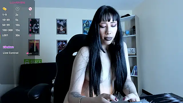 Ravenelle_ webcam