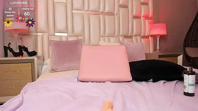 ChloeCartier webcam