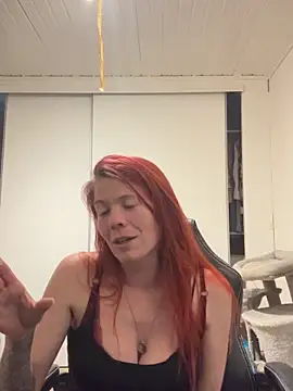 LisaLuxx webcam