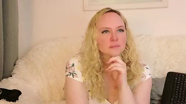 Sarah4you webcam