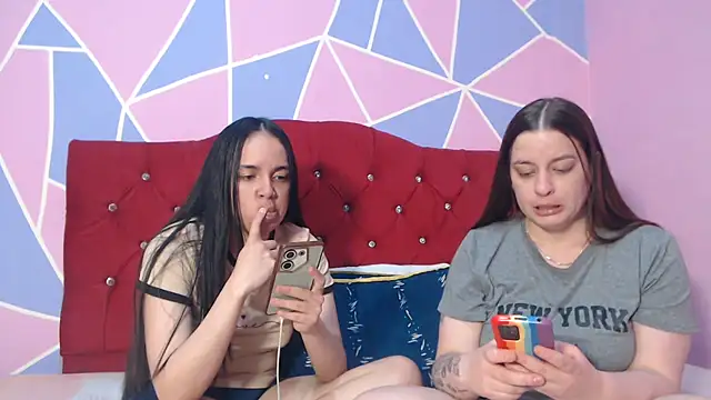 Lola_barbara live cam on StripChat